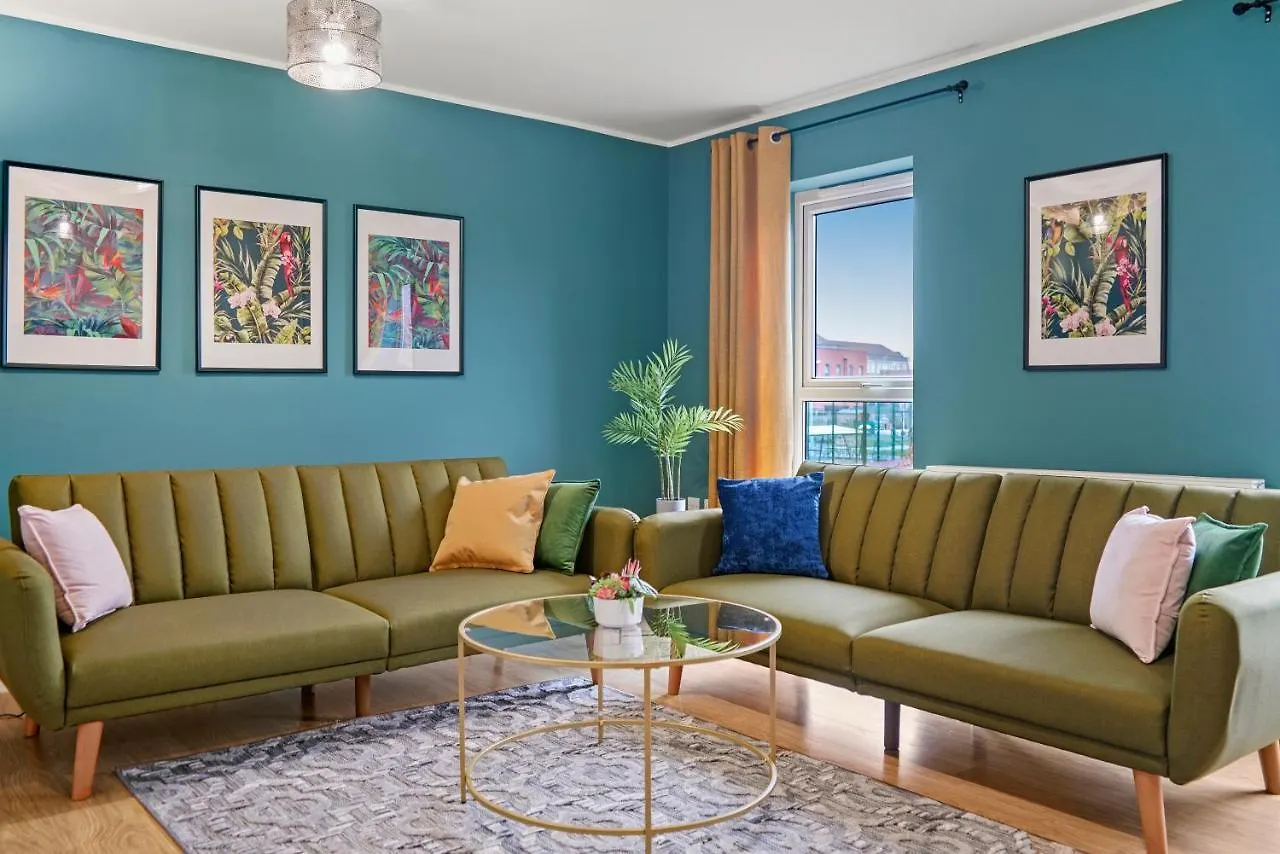 East London Townhouse Sleeps 7 With 1 Parking Space Goodmayes
